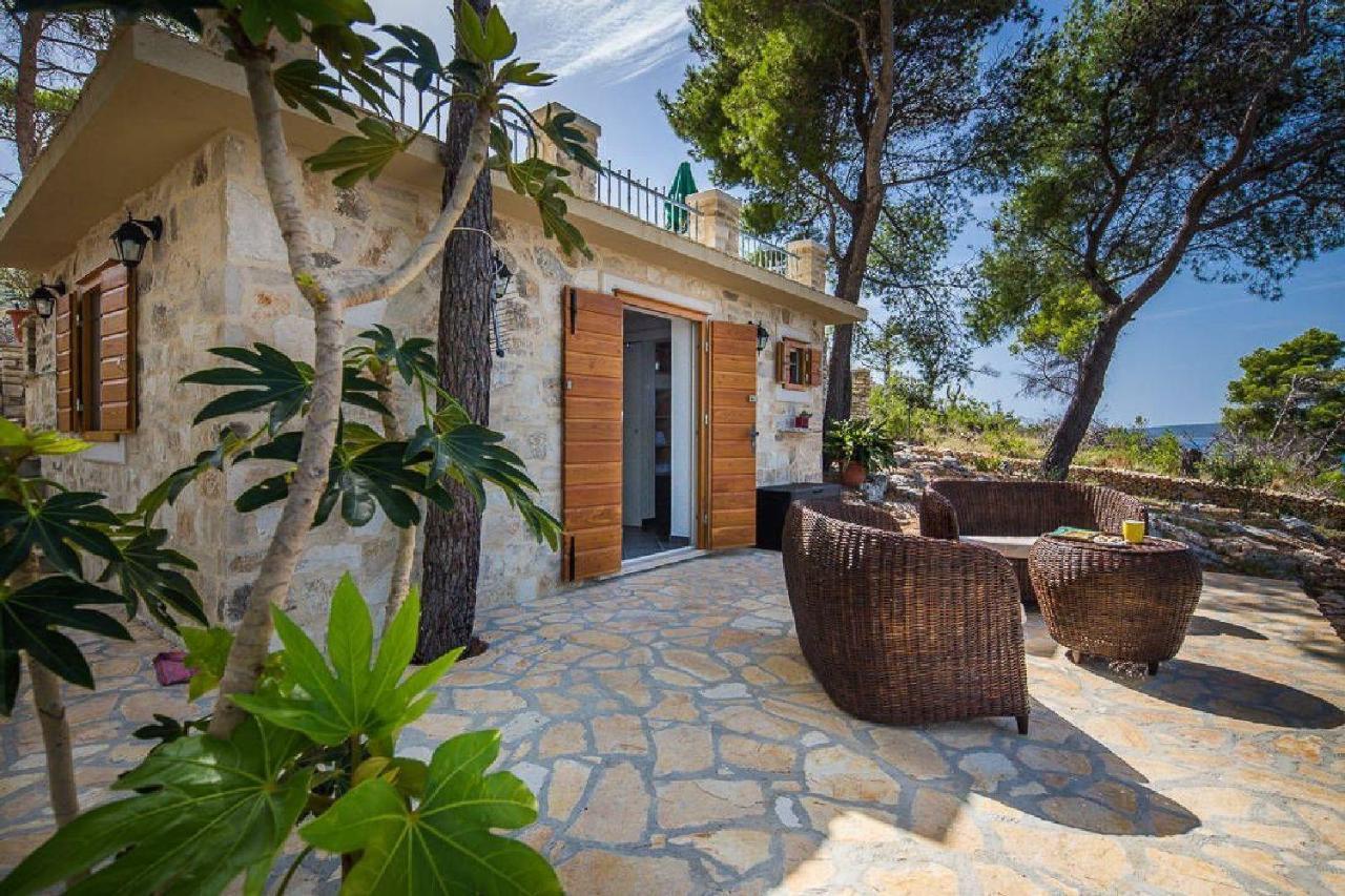 House Vesna Kupinova Villa Milna  Bagian luar foto