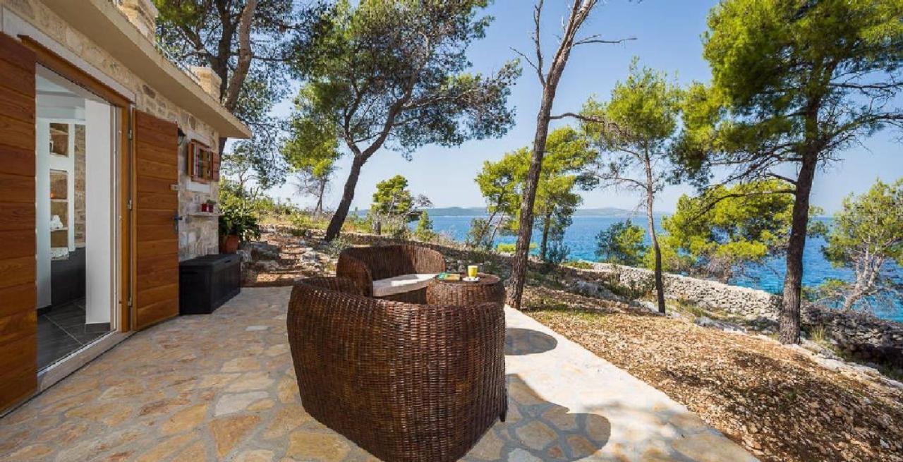 House Vesna Kupinova Villa Milna  Bagian luar foto